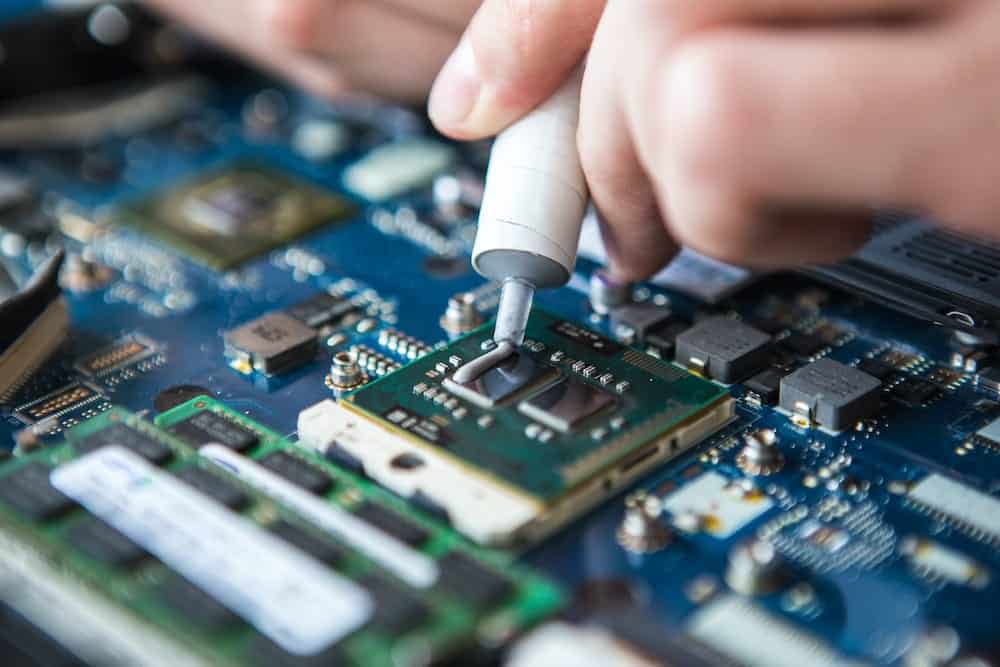 talentportugal-emprego-areasprofissionais-engenhariaeletronica-1000